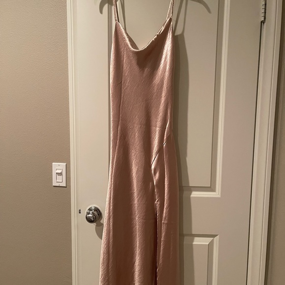 Know one cares Satin MIDI Slip Dress - Picture 3 of 7